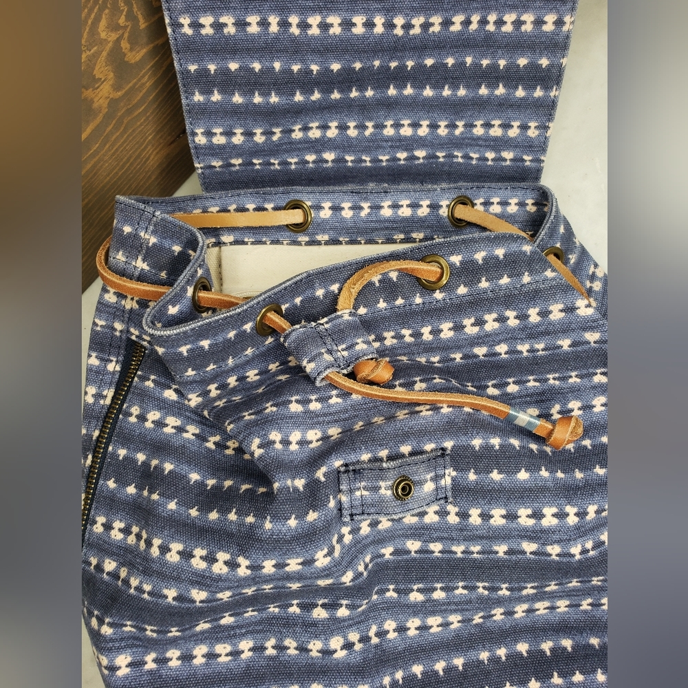 Toms Patterned Blue Tan Backpack - image 2